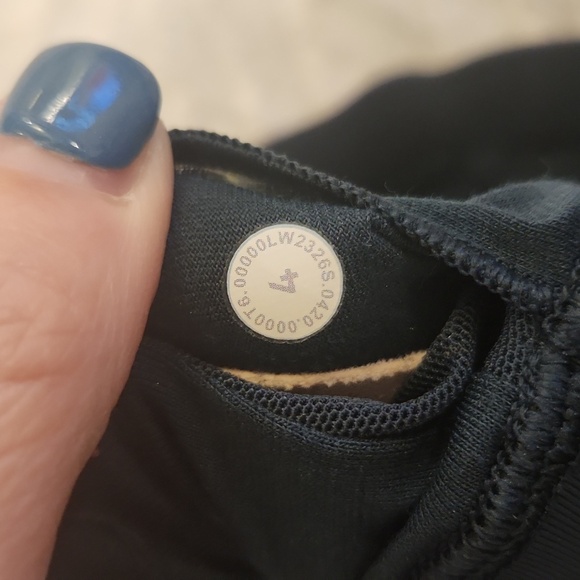 Deep green Lululemon X Peleton sports bra size 4! - Picture 4 of 5